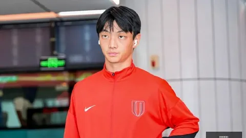 小米联名款手，娱乐城，机，预约量突破百万